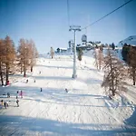 With Balcony Views Of Nendaz *